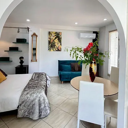 Beautiful In Saint-raphael With Kitchen Apartment Saint-Raphael (Var)