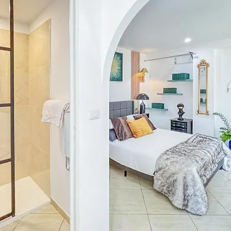 Apartment Beautiful In Saint-raphael With Kitchen